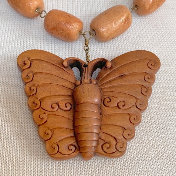Handmade vintage wood carved butterfly necklace - Picture 2 of 5